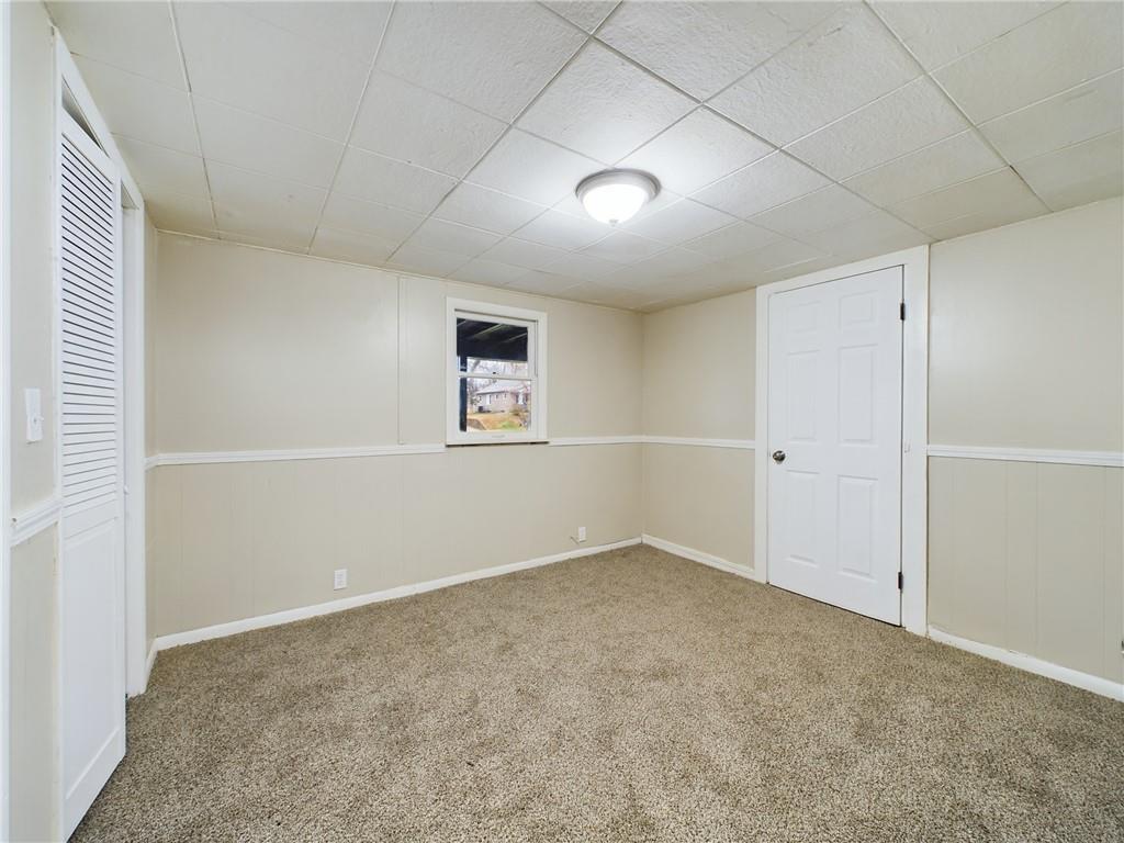 1013 W South Avenue Property Photo 10