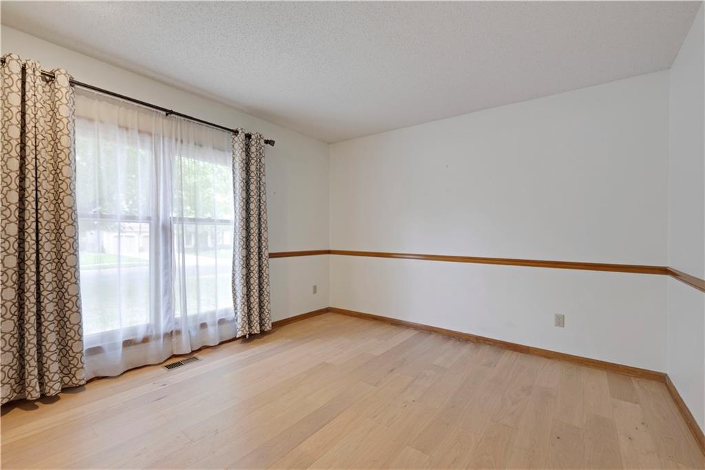 15221 W 84th Terrace Property Photo 25