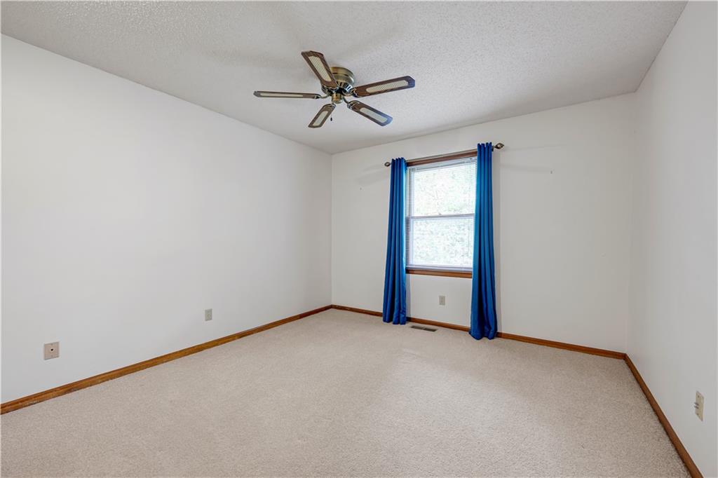 15221 W 84th Terrace Property Photo 35