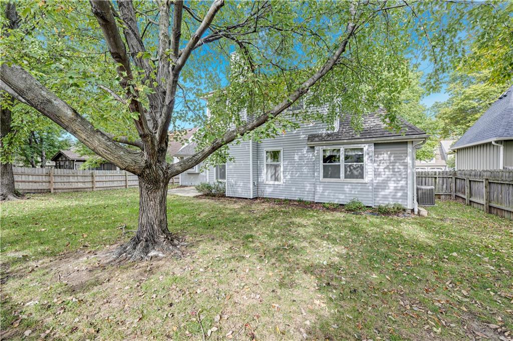 15221 W 84th Terrace Property Photo 46