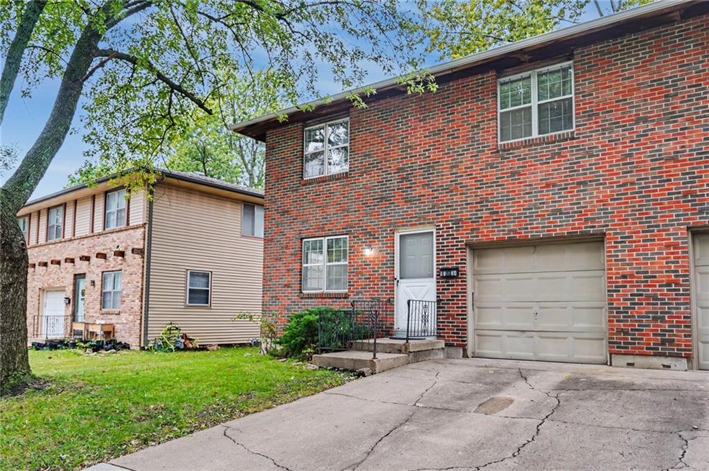9734 Hadley Drive Property Photo 1