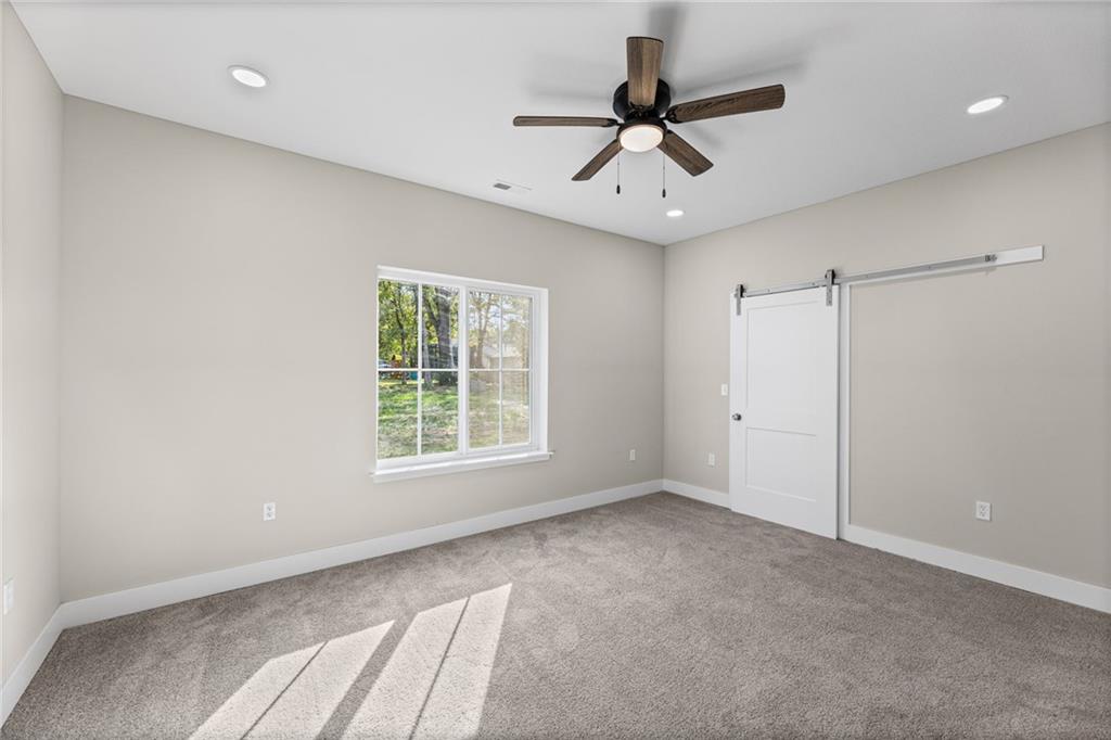 915 5th Street Terrace Property Photo 28