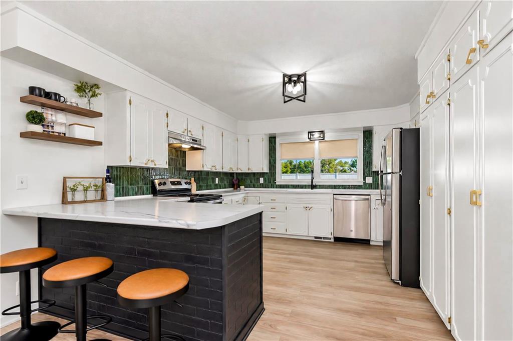 700 Parkview Street Property Photo 12