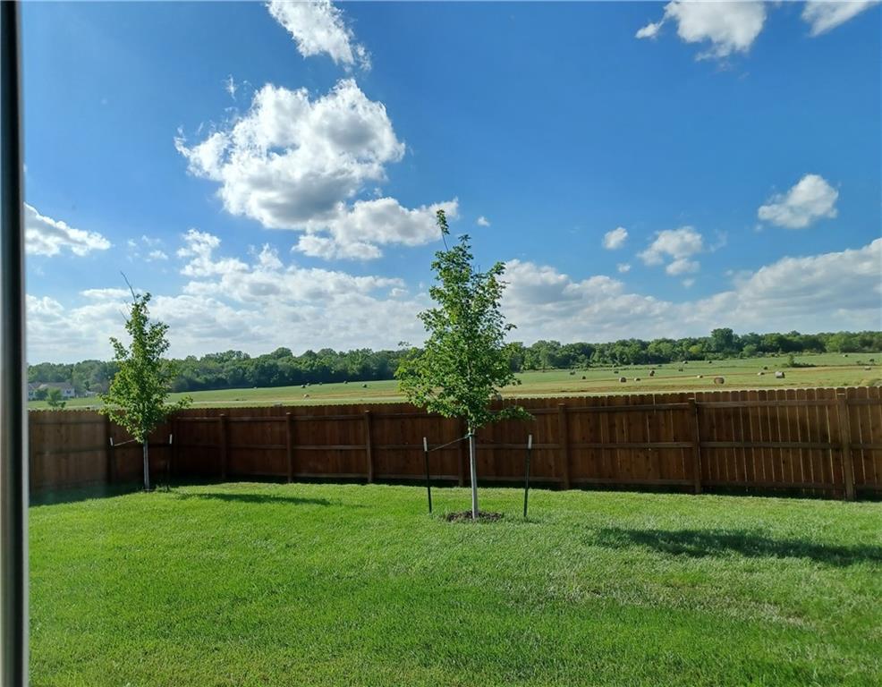 916 Cedar Court Property Photo 2