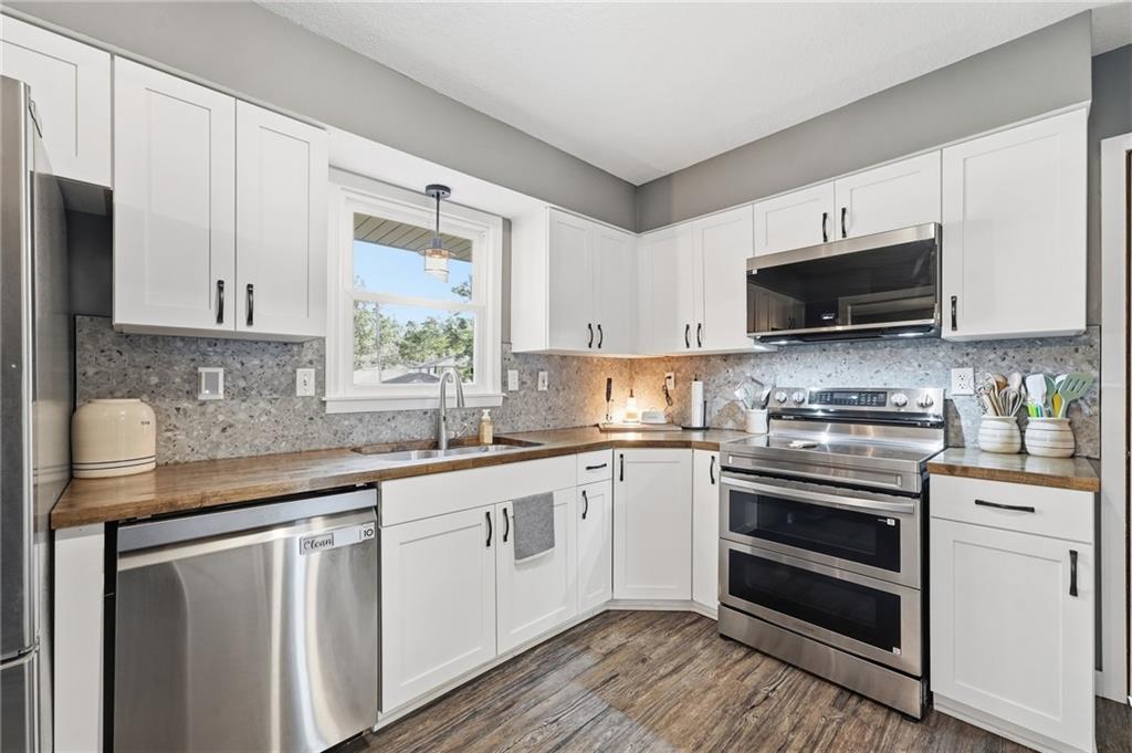 1305 Madison Street Property Photo 24