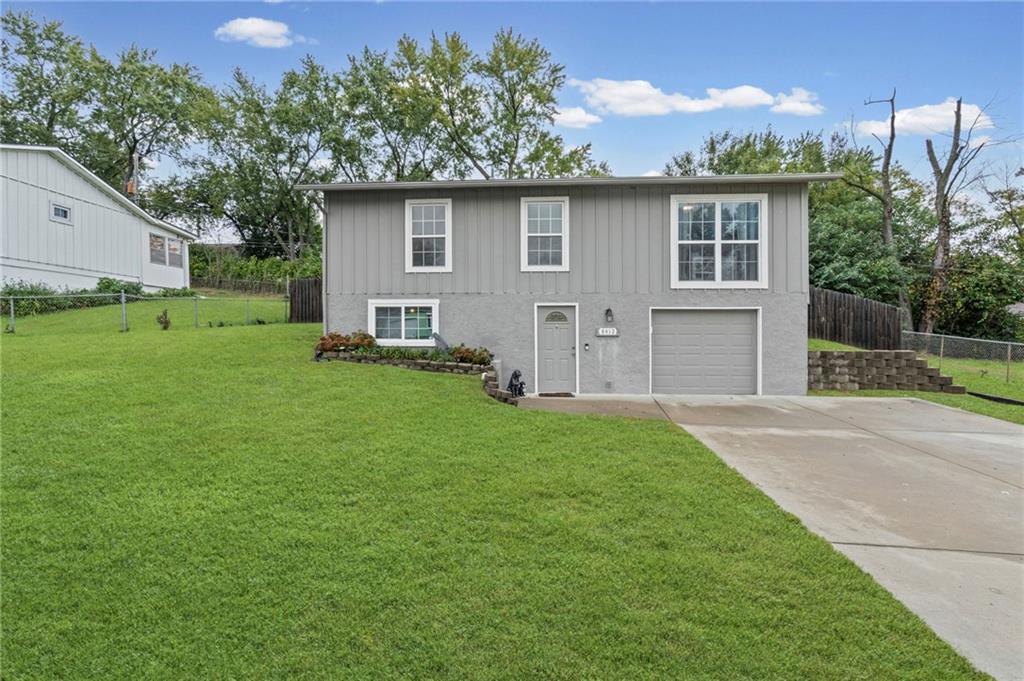 8412 Tauromee Avenue Property Photo 2