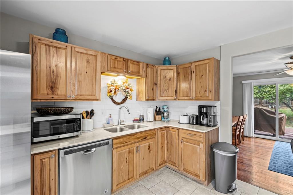 8412 Tauromee Avenue Property Photo 10