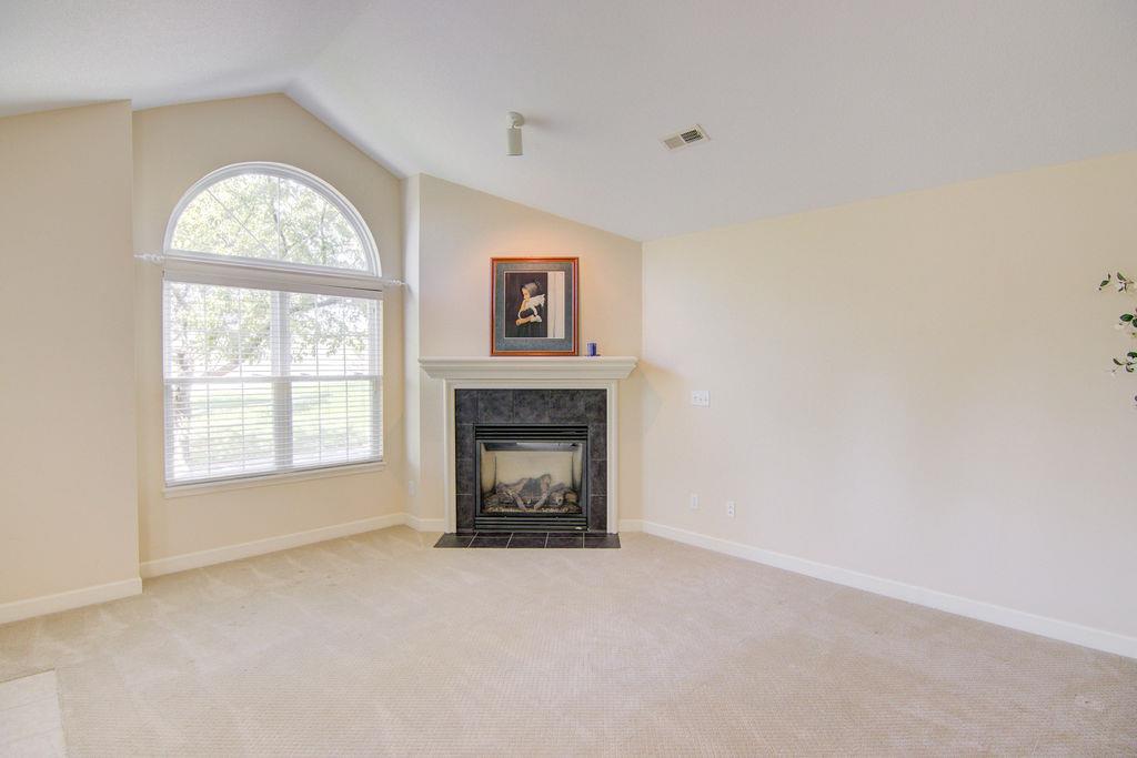 7101 Meadowsweet Lane Property Photo 3
