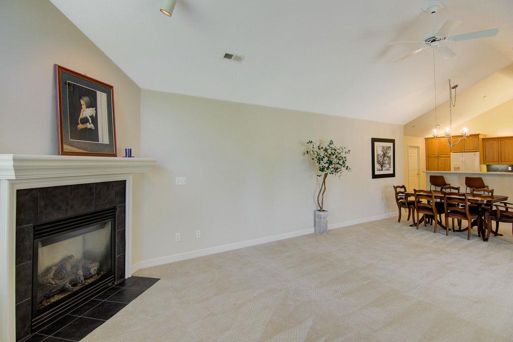 7101 Meadowsweet Lane Property Photo 4
