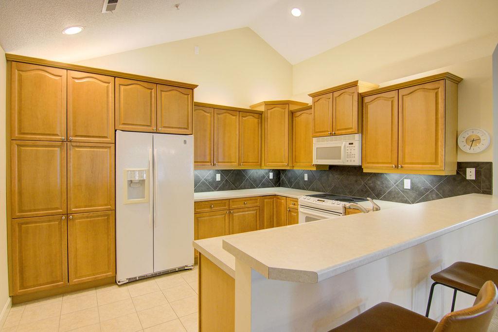 7101 Meadowsweet Lane Property Photo 8