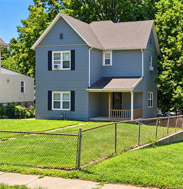 300 Jackson Avenue Property Photo 1