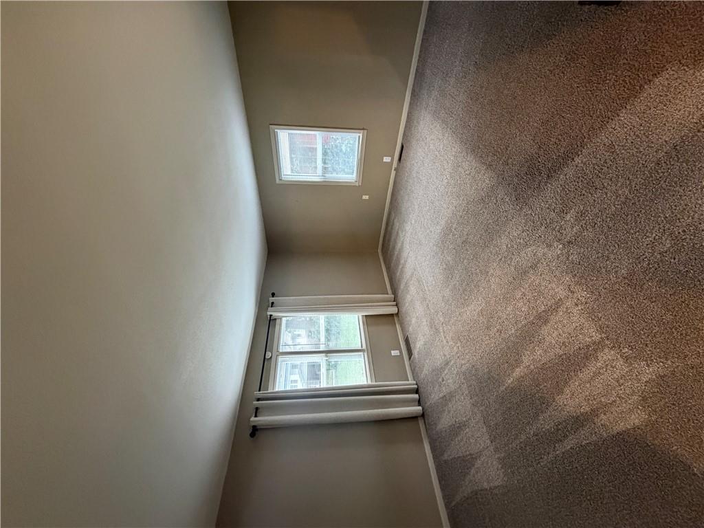 300 Jackson Avenue Property Photo 5