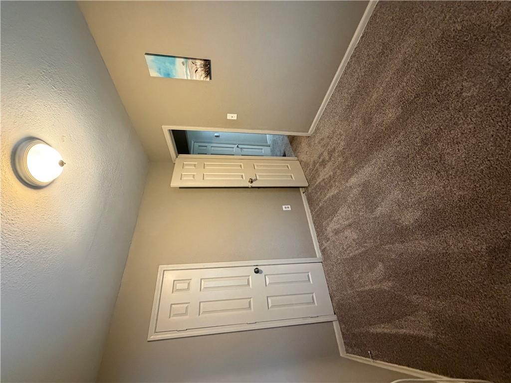 300 Jackson Avenue Property Photo 8