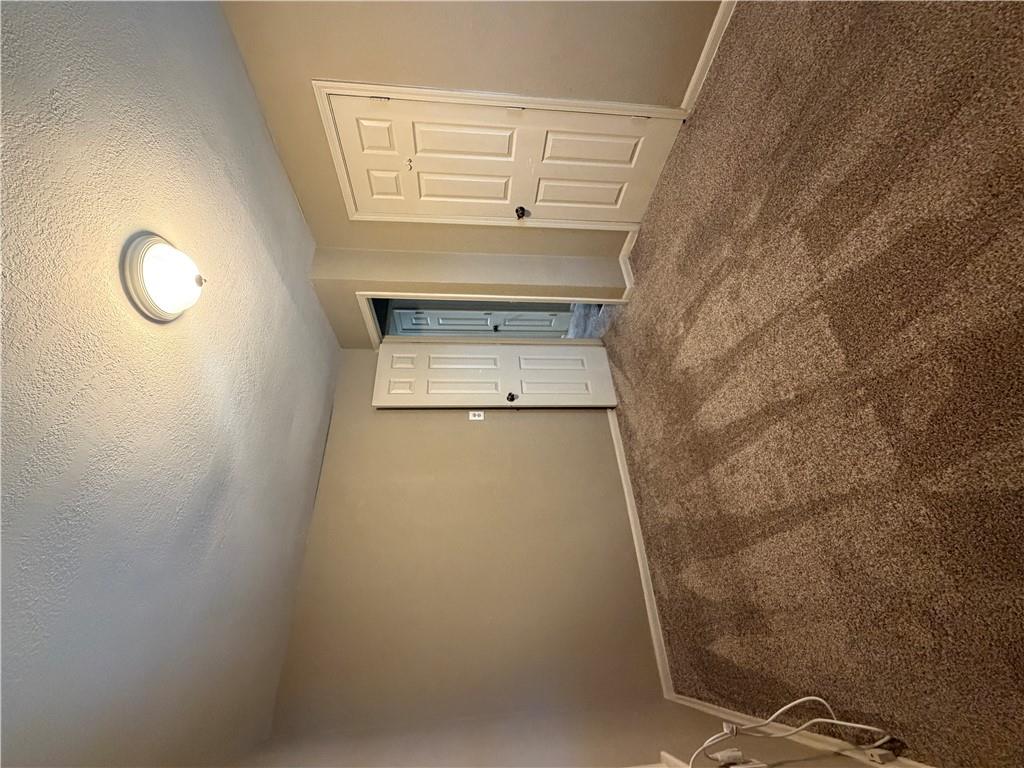 300 Jackson Avenue Property Photo 10