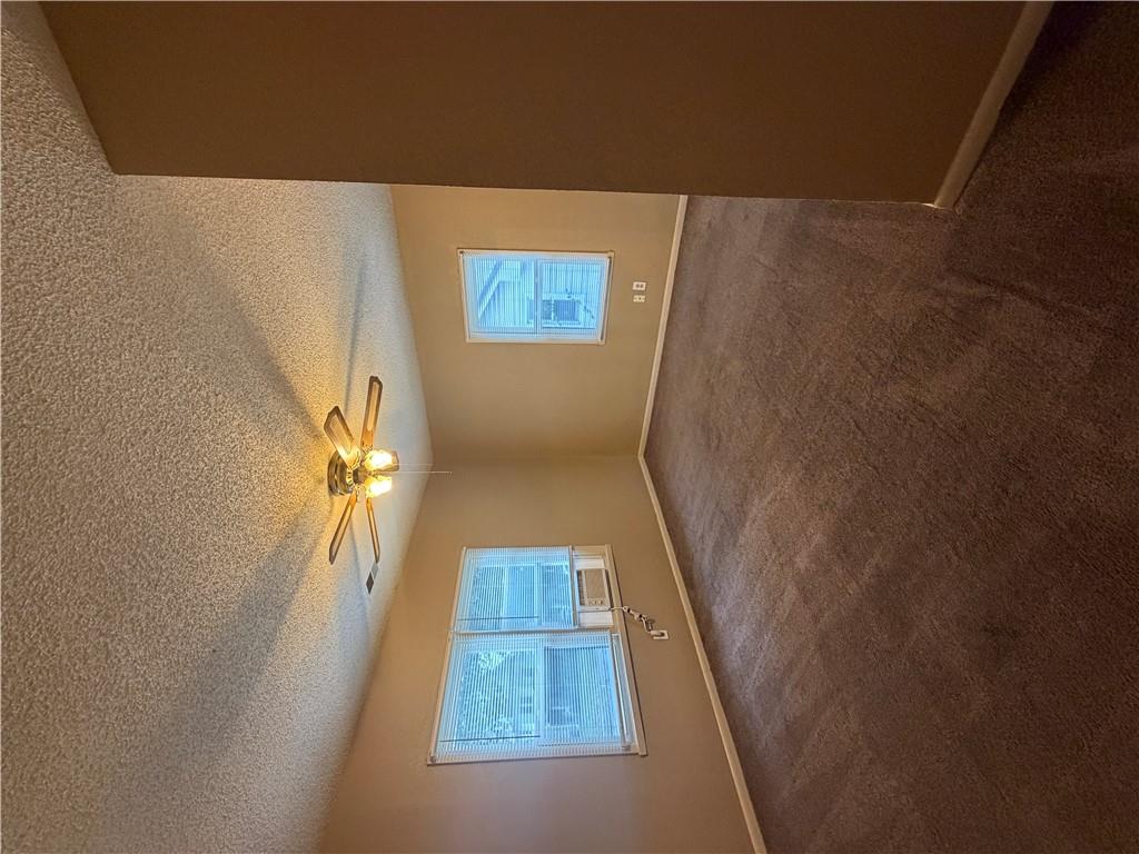 300 Jackson Avenue Property Photo 14