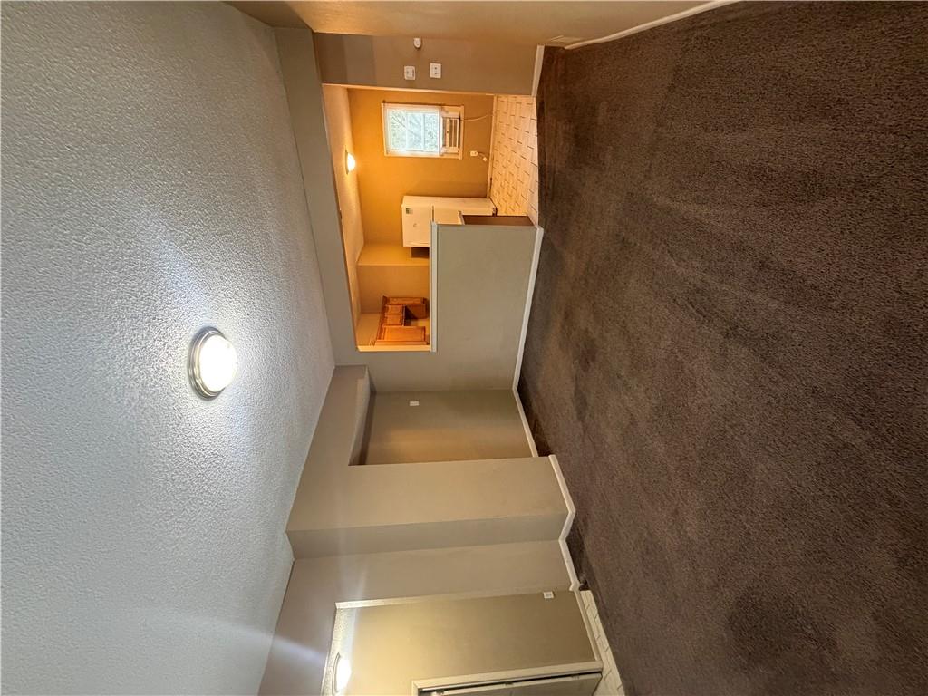 300 Jackson Avenue Property Photo 16