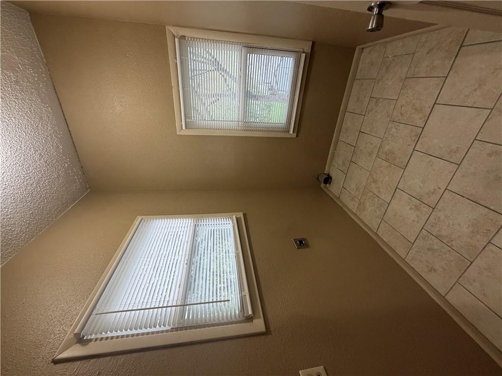 300 Jackson Avenue Property Photo 19