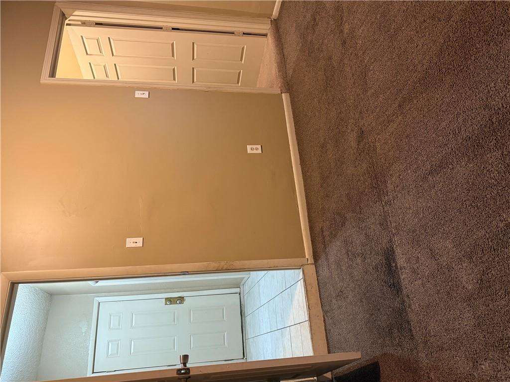 300 Jackson Avenue Property Photo 20