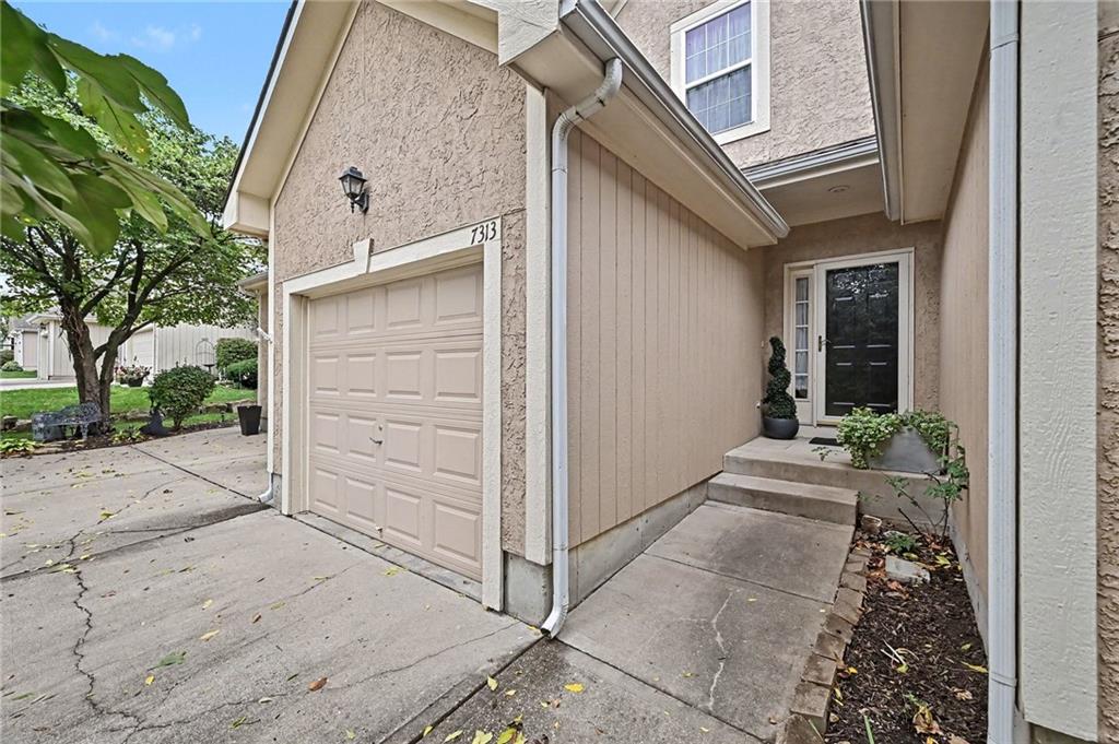 7313 Mccoy Street Property Photo 1