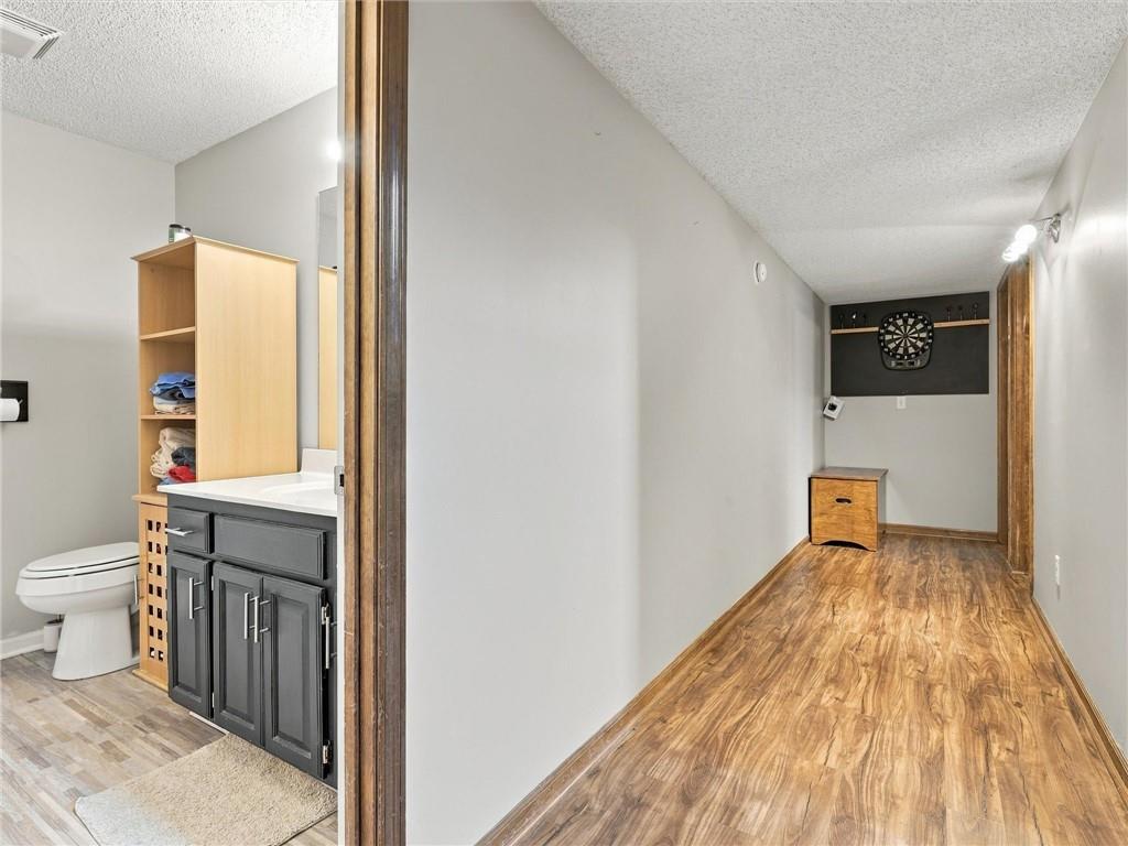 1027 Swallow Court Property Photo 20