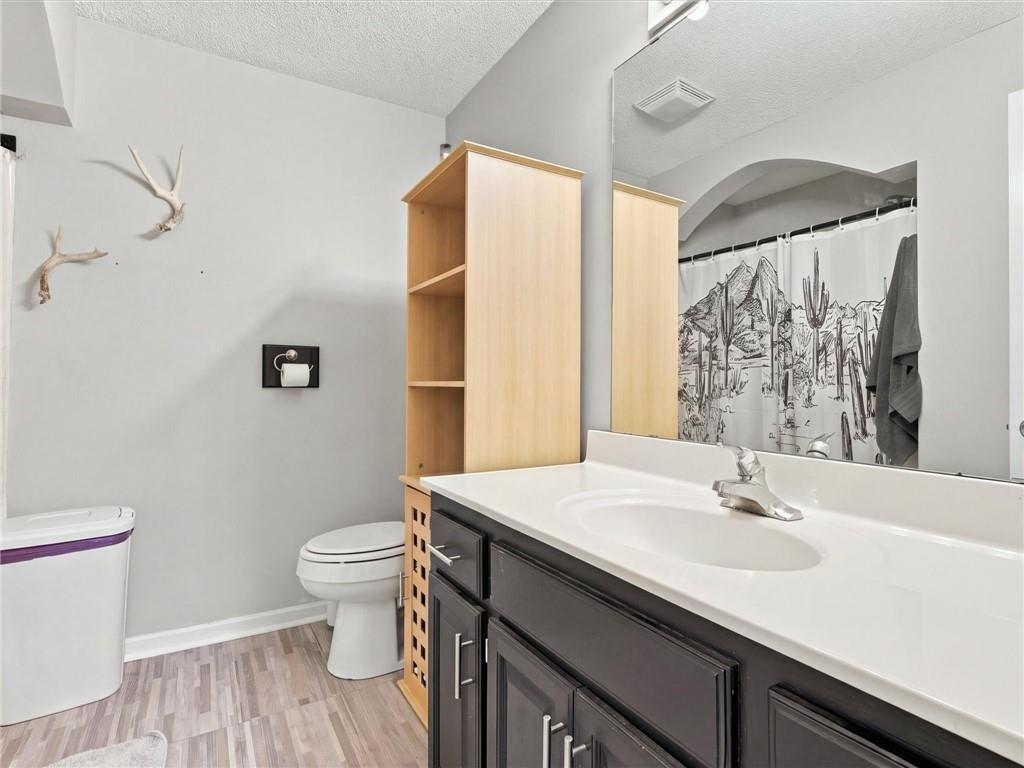 1027 Swallow Court Property Photo 21