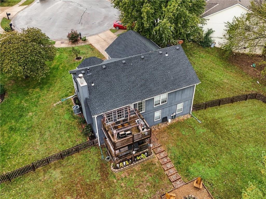 1027 Swallow Court Property Photo 25