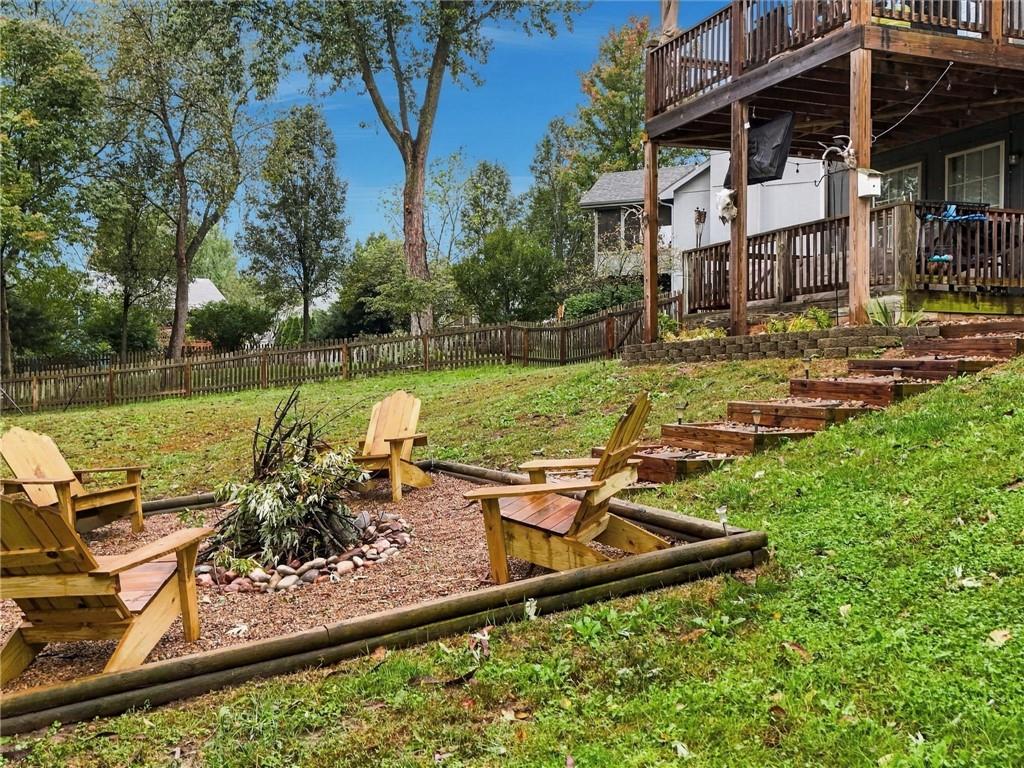 1027 Swallow Court Property Photo 27