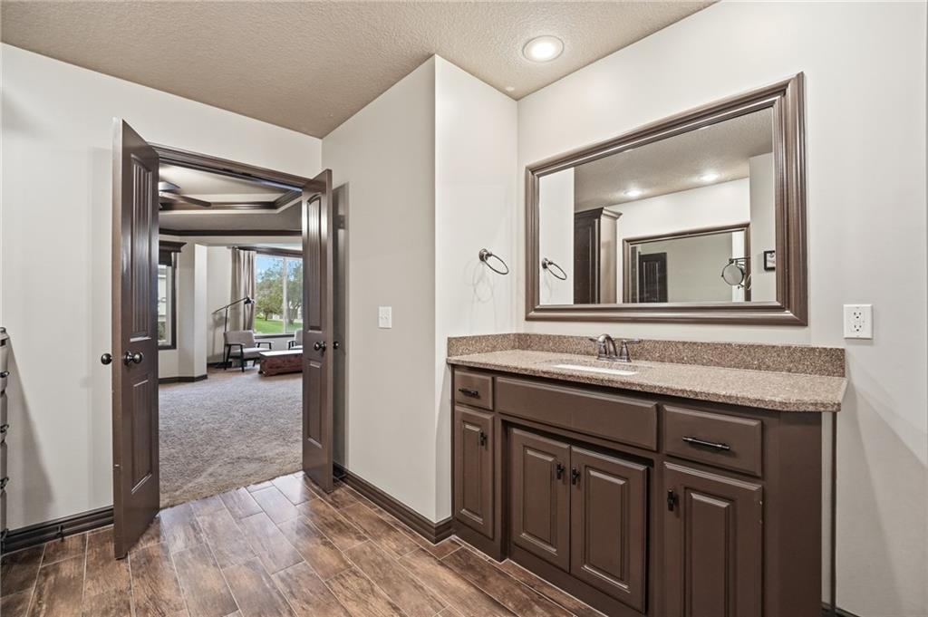 320 Nw Thoreau Circle Property Photo 46
