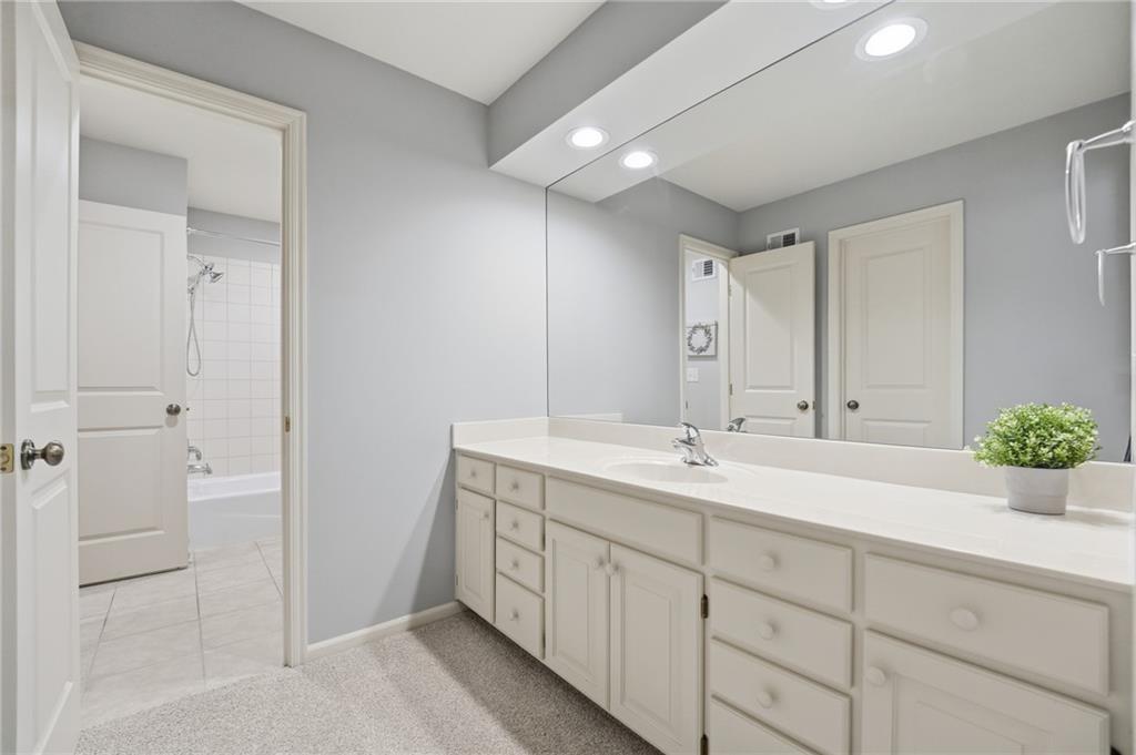 26263 W 111th Terrace Property Photo 37
