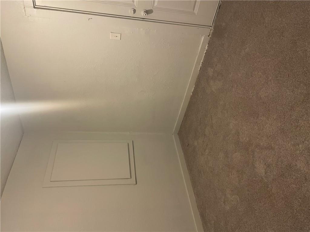 2107 E 77th Terrace Property Photo 17