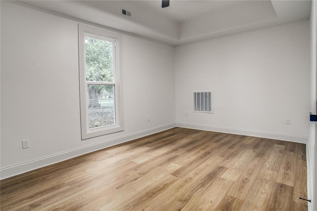 24050 W 55th Street Property Photo 14