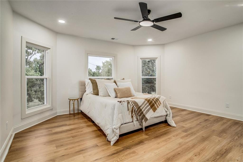24050 W 55th Street Property Photo 15