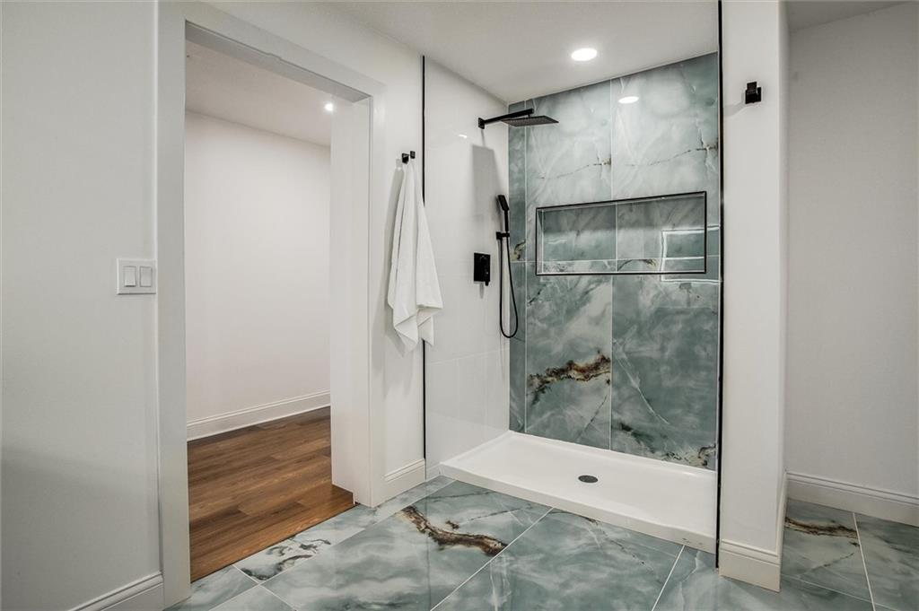 24050 W 55th Street Property Photo 19