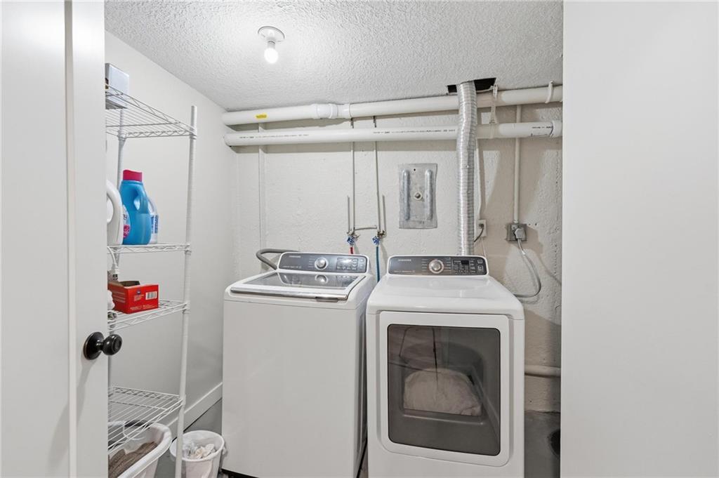 5927 Mission Road Property Photo 20
