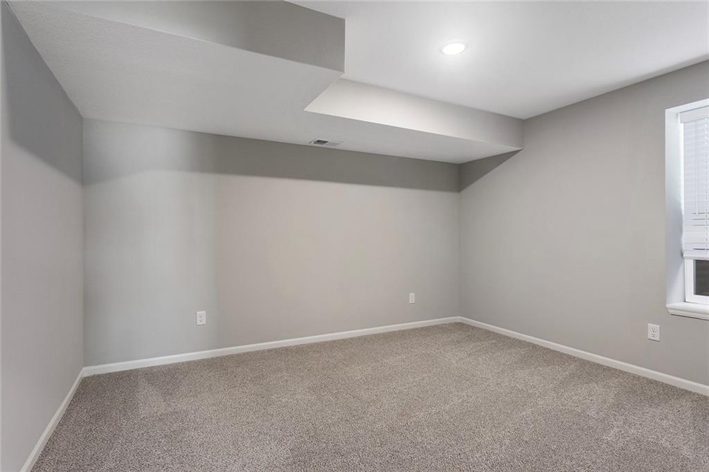 510 Foxglove Lane Property Photo 24