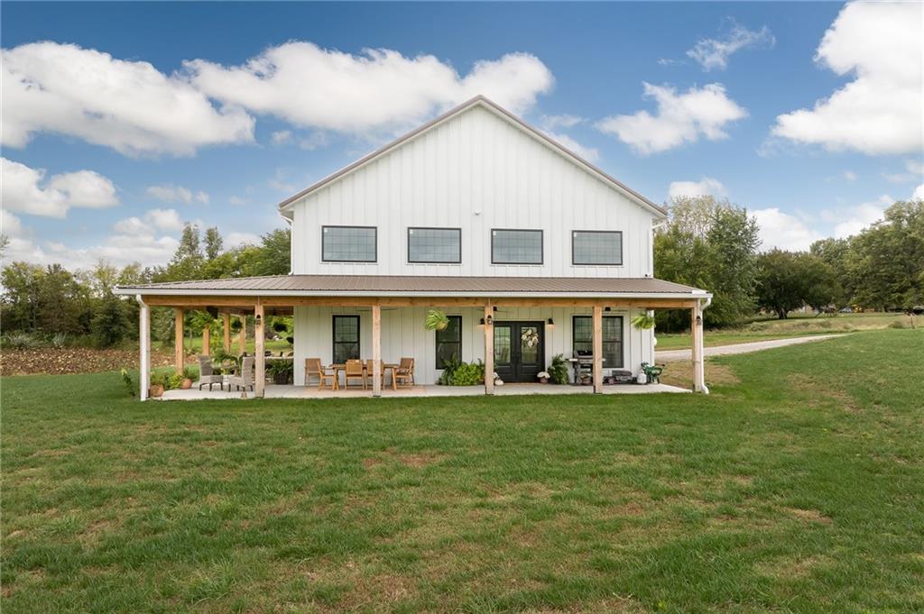 7397 Sw F Highway Property Photo 2