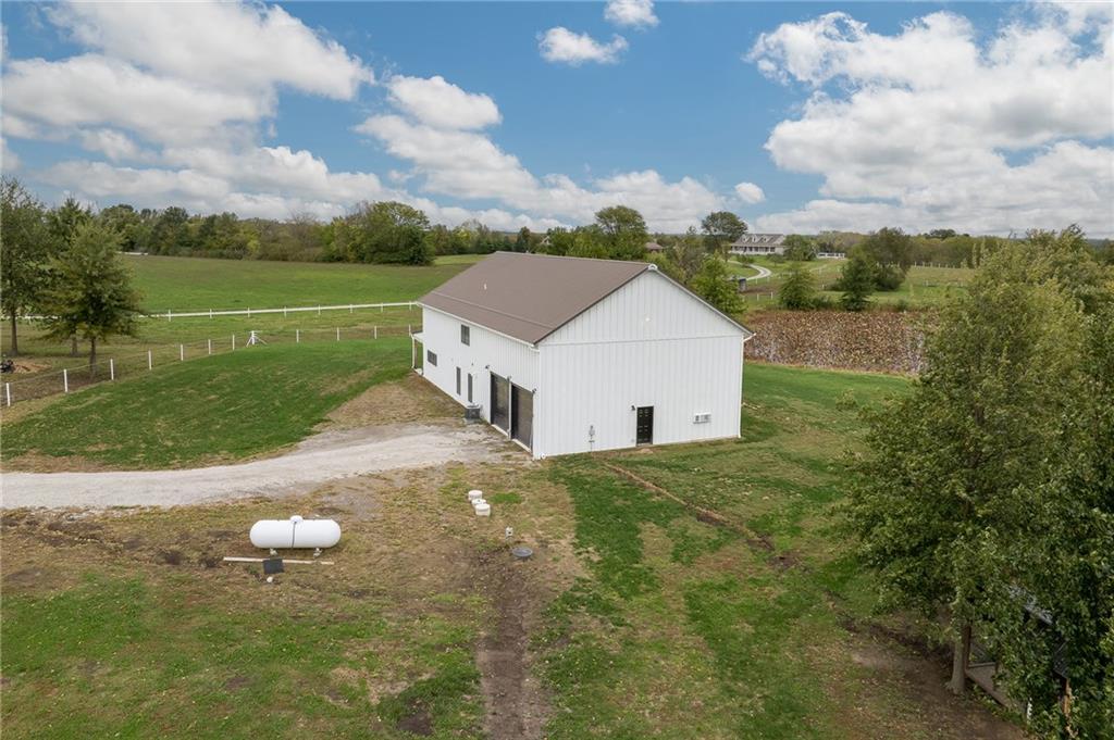 7397 Sw F Highway Property Photo 5