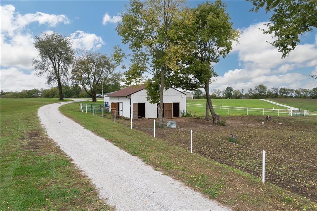 7397 Sw F Highway Property Photo 11