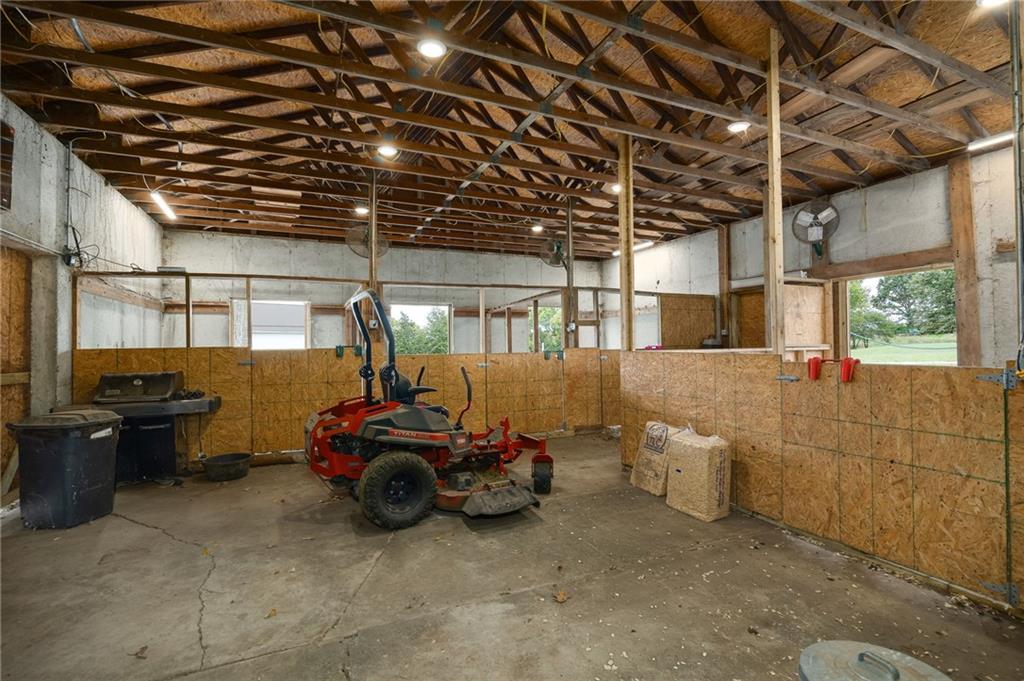 7397 Sw F Highway Property Photo 13