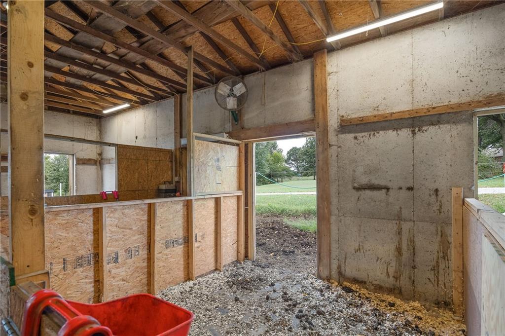 7397 Sw F Highway Property Photo 14