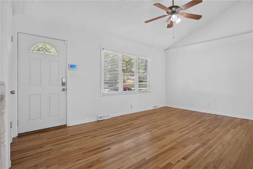 10901 E 81st Terrace Property Photo 5