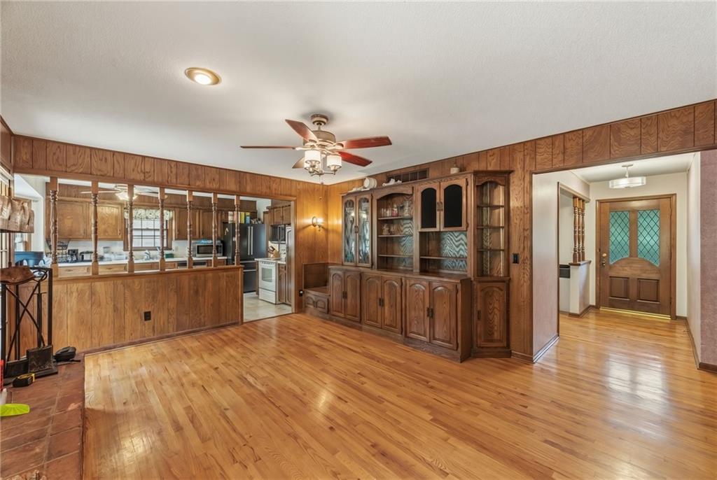 6820 Wildwood Drive Property Photo 12
