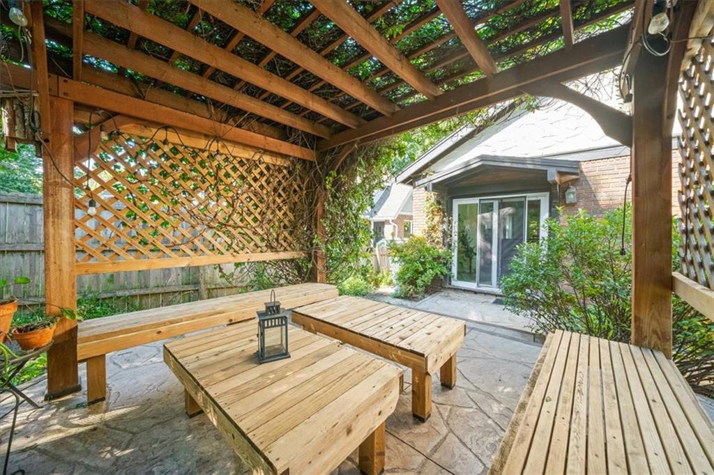 211 E 66th Street Property Photo 45