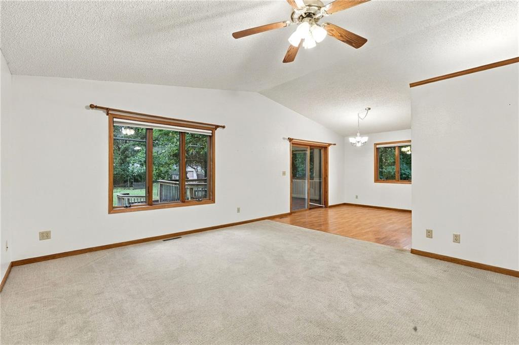 124 Se 215th Road Property Photo 10