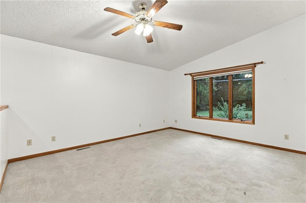 124 Se 215th Road Property Photo 13