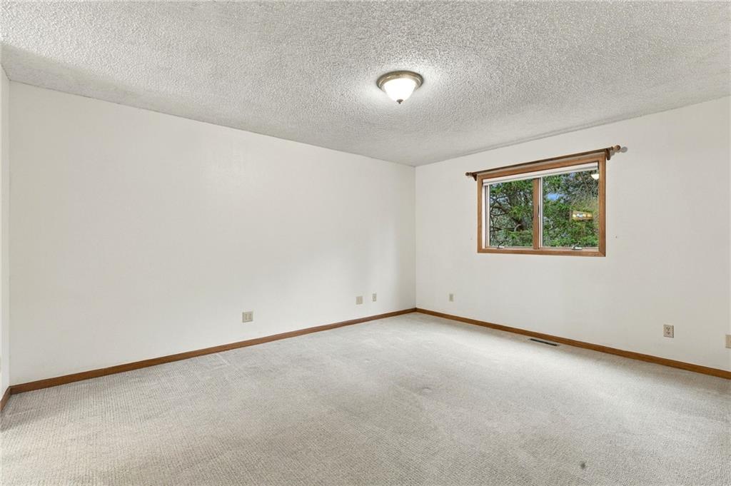 124 Se 215th Road Property Photo 27