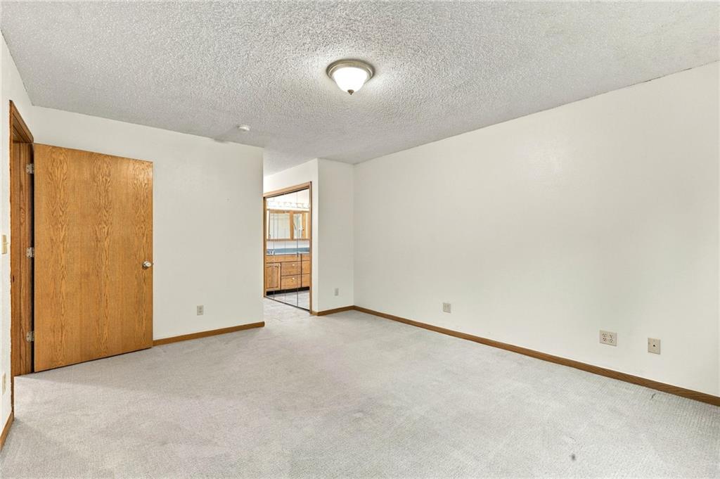 124 Se 215th Road Property Photo 29