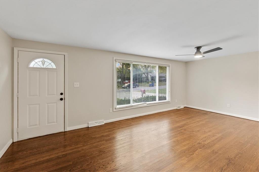 5400 Outlook Street Property Photo 3