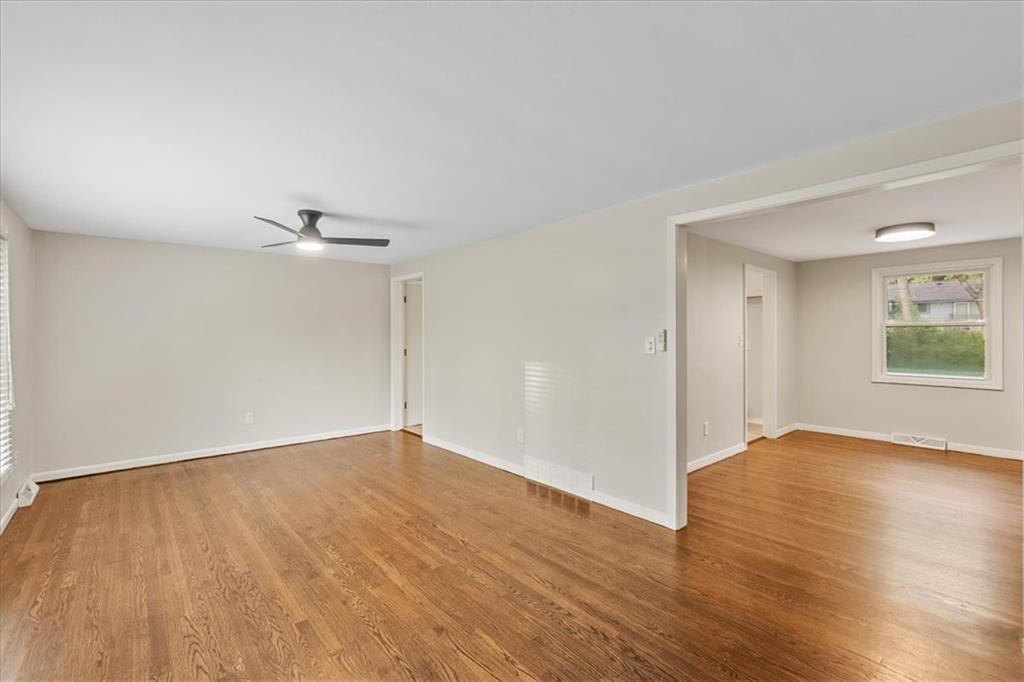 5400 Outlook Street Property Photo 4