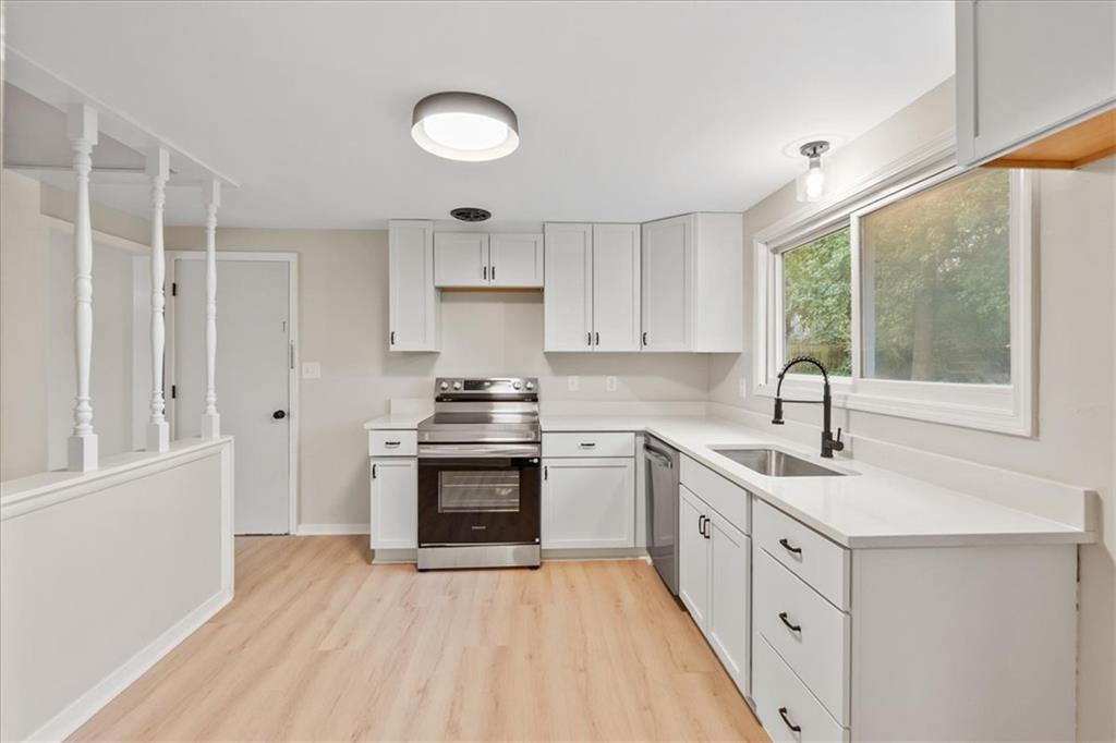 5400 Outlook Street Property Photo 9